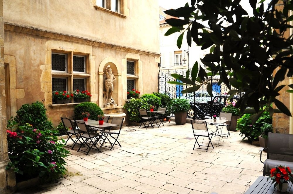 Hotel d'Haussonville1
