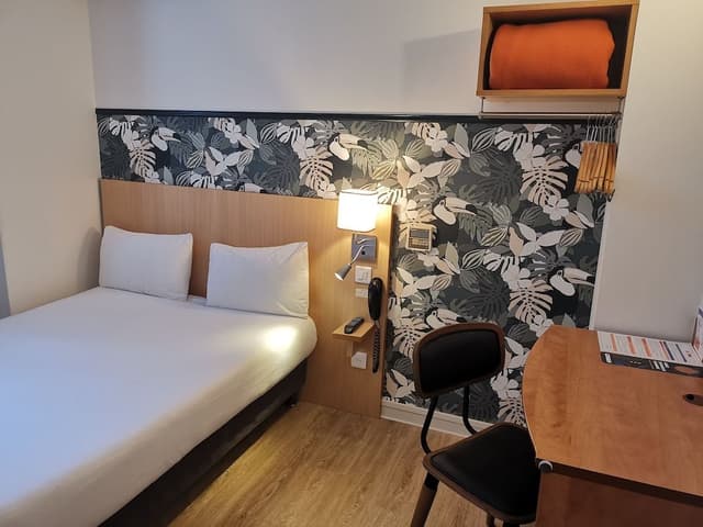 Ground Floor Small Room (Air Conditioning)