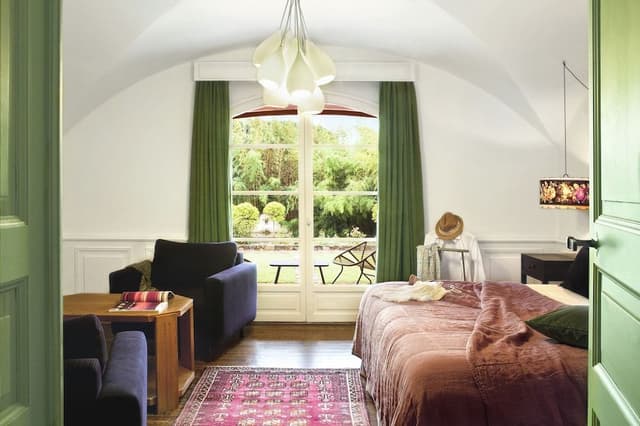 Classic Suite, 1 Double Bed, Mountain View, Garden Area
