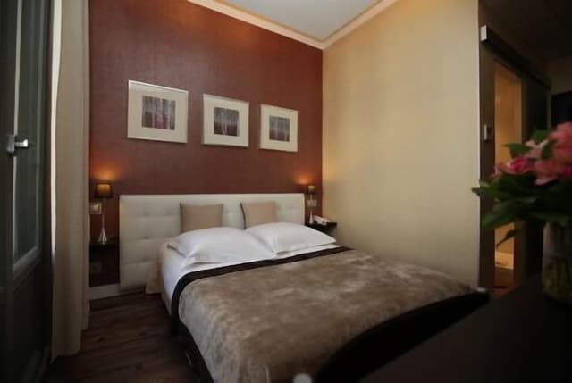 Classic Double or Twin Room