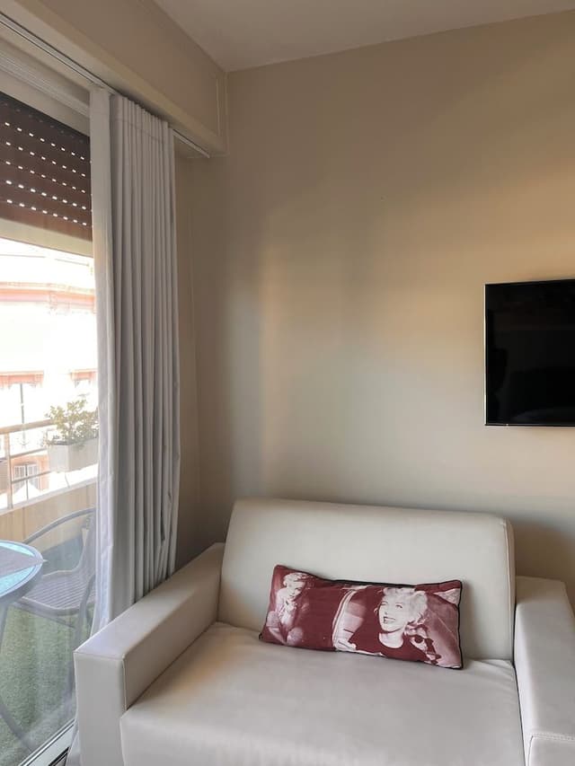 Studio Moliere (emplacement à 100 m de l'hôtel)
