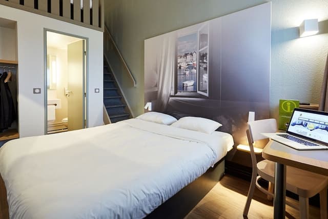 Quadruple Non-Smoking Room