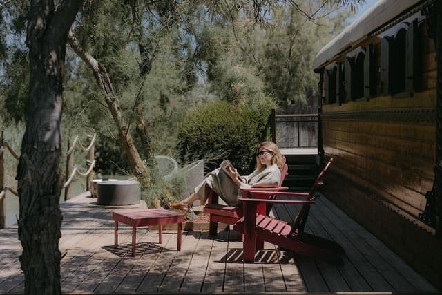 Room (Gipsy Caravan)