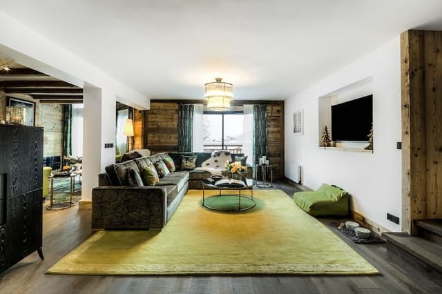 Luxury Apartment, 3 Bedrooms, Mountain View