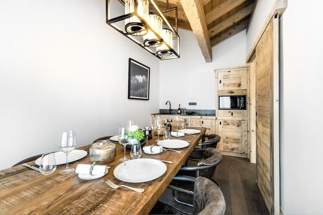 Luxury Apartment, 3 Bedrooms, Mountain View