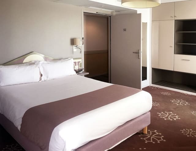Superior Double Room, Terrace, City View