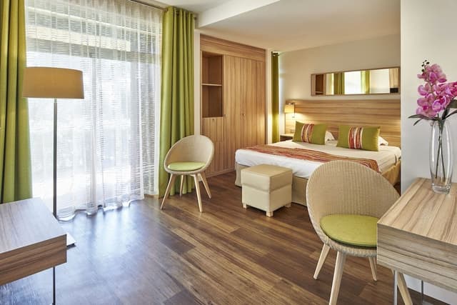 Family Room, Multiple Beds, Terrace
