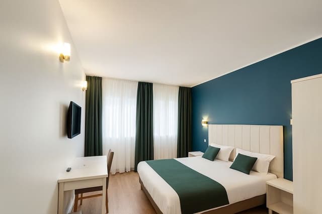 Standard Room, 1 Queen Bed, Non Smoking