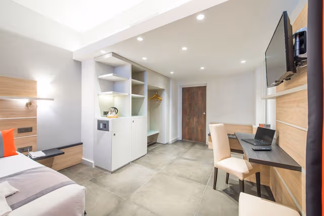 Suite, Sea View