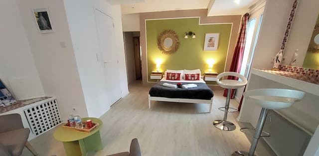 Superior Studio with Balcony (St Expedit)