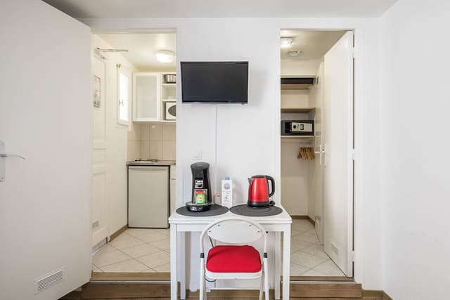 Superior Twin Room, Kitchenette