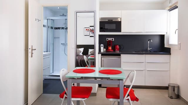 Deluxe Studio, Kitchenette