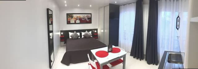 Deluxe Studio, Kitchenette