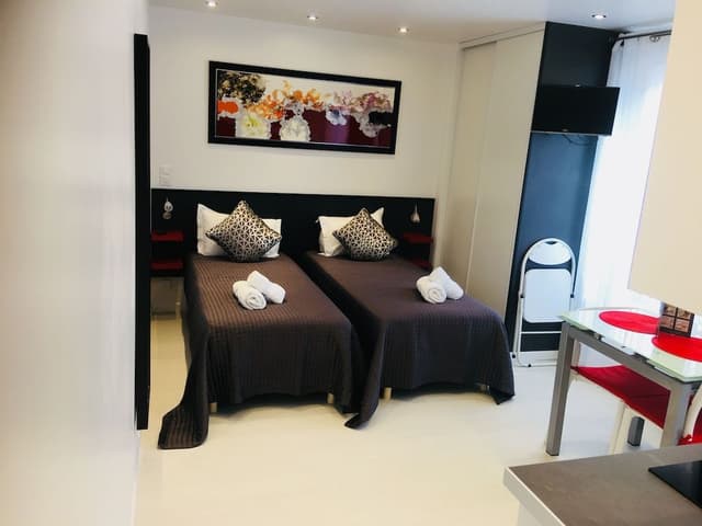 Deluxe Studio, Kitchenette