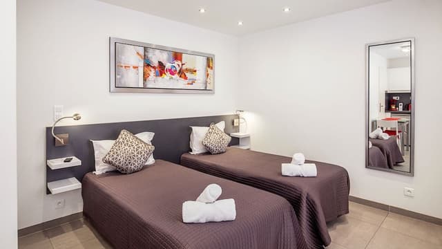 Deluxe Studio, Kitchenette