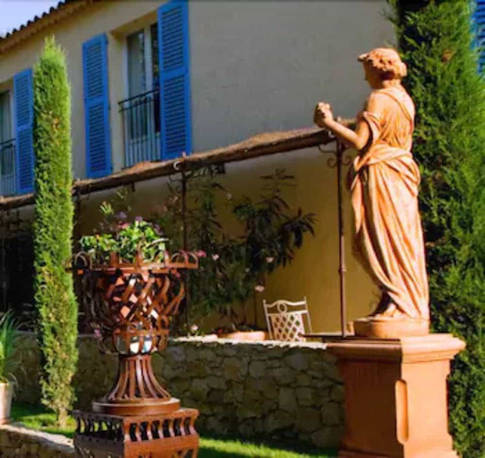 Hotel La Bastide De Valbonne Hotel La Bastide De Valbonne