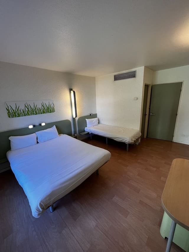 Standard Room (1-2 or 3 pers.)