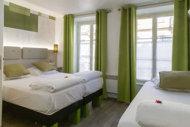 Triple Room