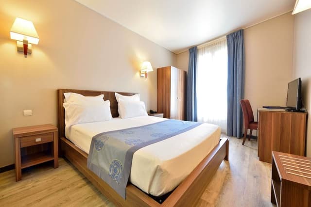 Standard Double Room, Balcony (Monaco)