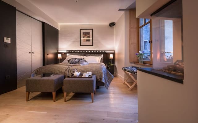 Duplex Apartment with Fireplace and Hammam