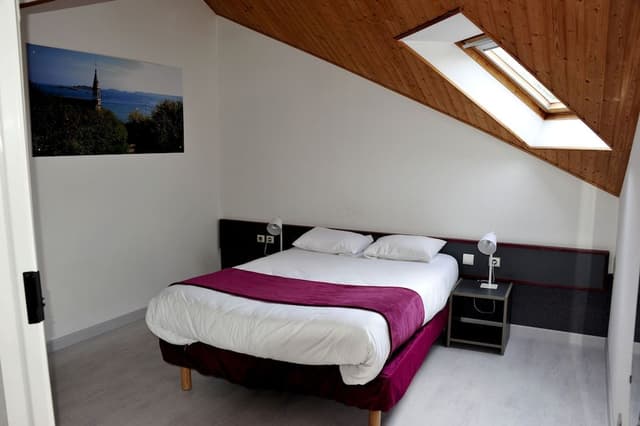 Comfort Room (1 or 2 People)