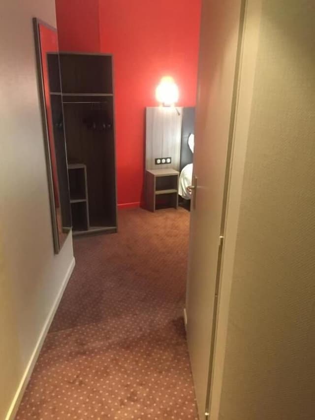Basic Twin Room