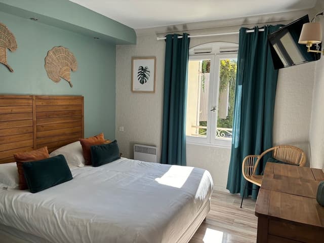 Classic Double Room, Pool View