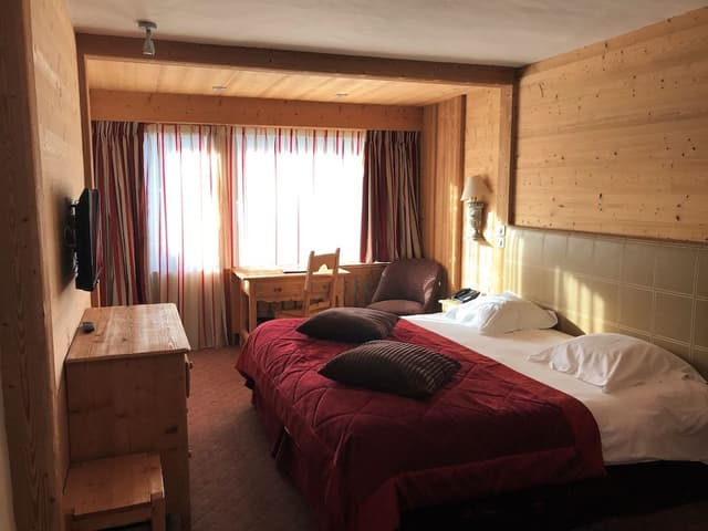 Prestige room balcony (South)