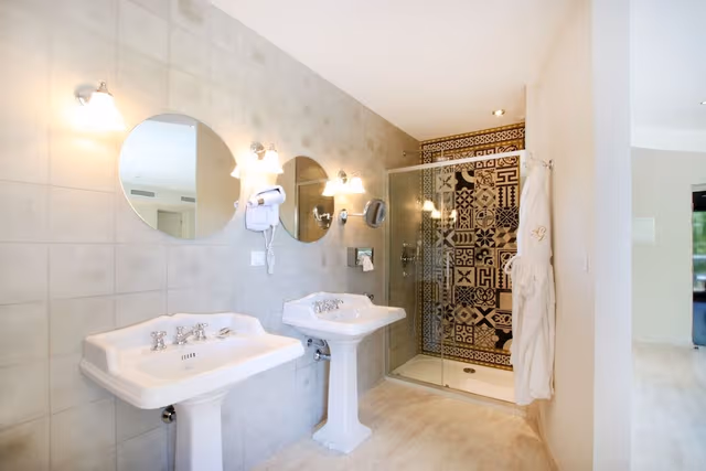 Suite, 1 Queen Bed, Terrace
