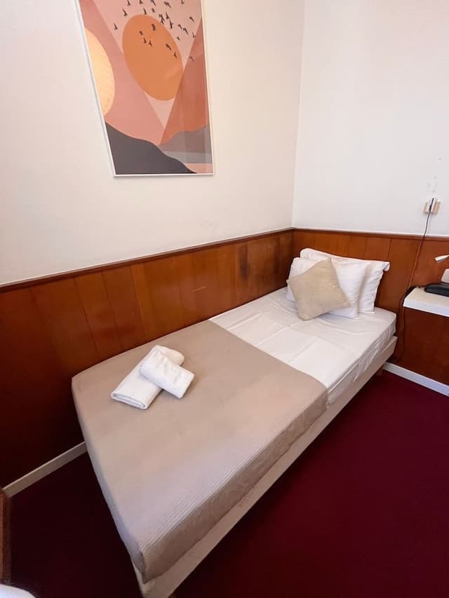 Single Room