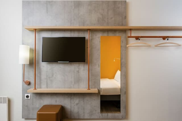 Triple Room, Multiple Beds