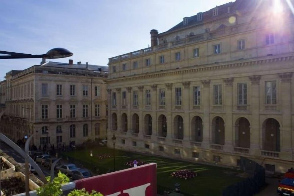 Hotel des 4 Soeurs3