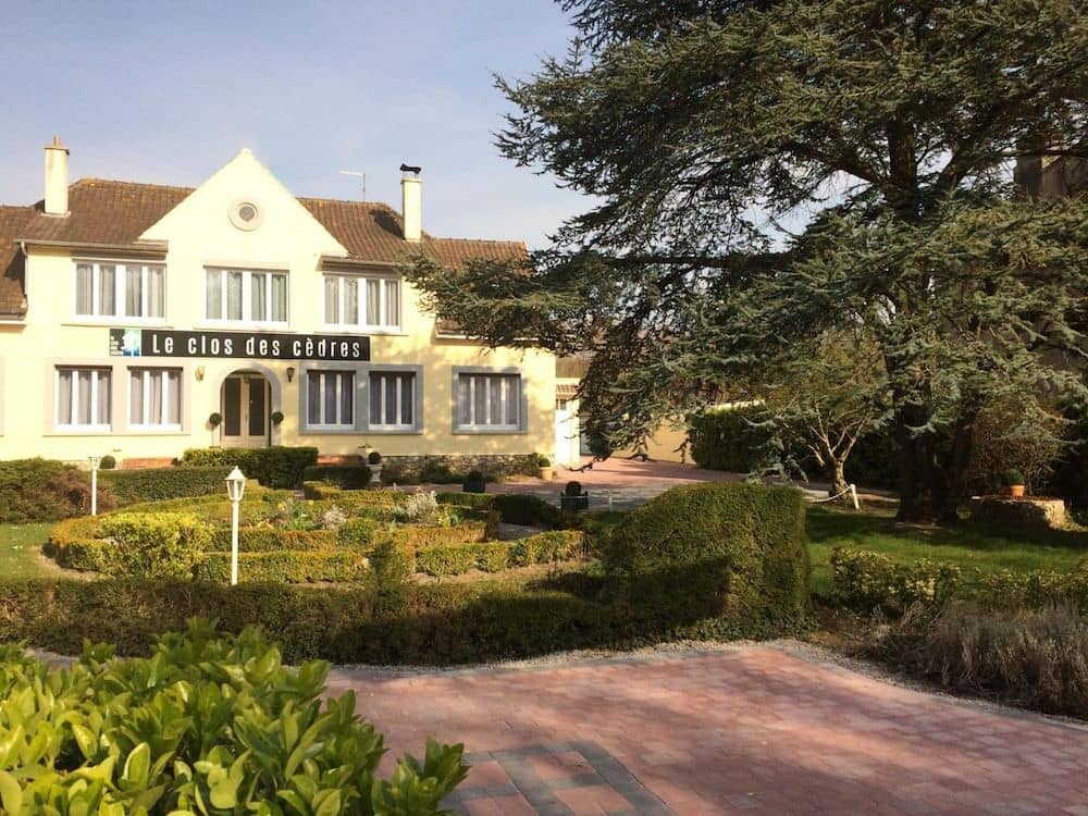 HOTEL LES CEDRES HOTEL LES CEDRES