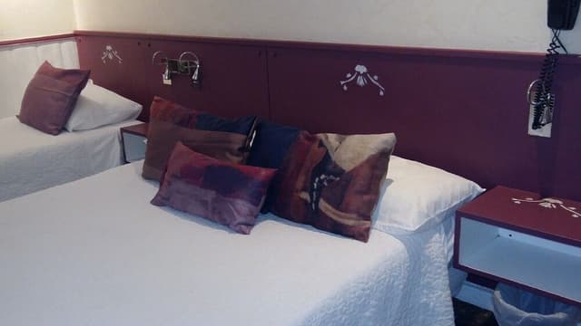 Economy Triple Room