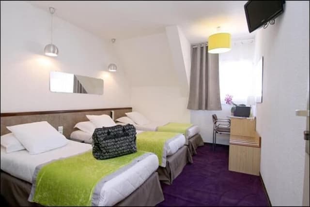 Triple Room