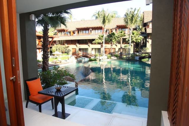 Deluxe Room, Pool Access