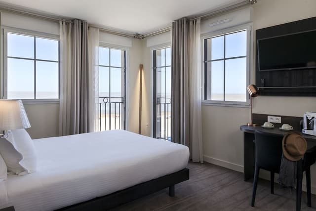 Premium Room, 1 Queen Bed, Ocean View