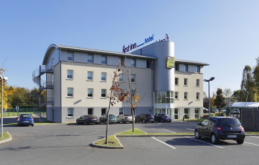 First Inn Hotel3