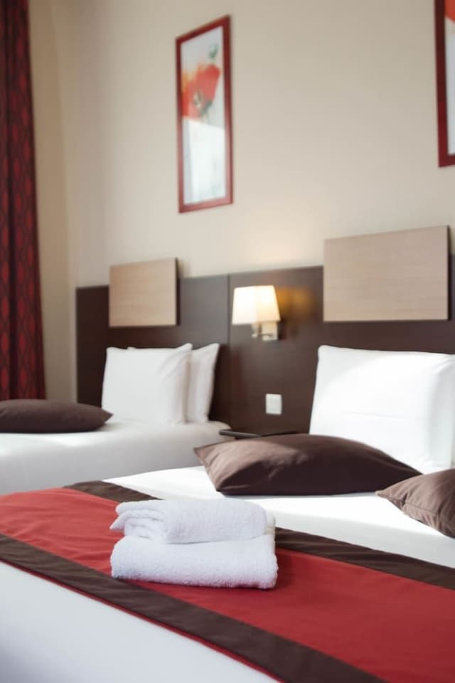 Superior Twin Room (Climatisée)