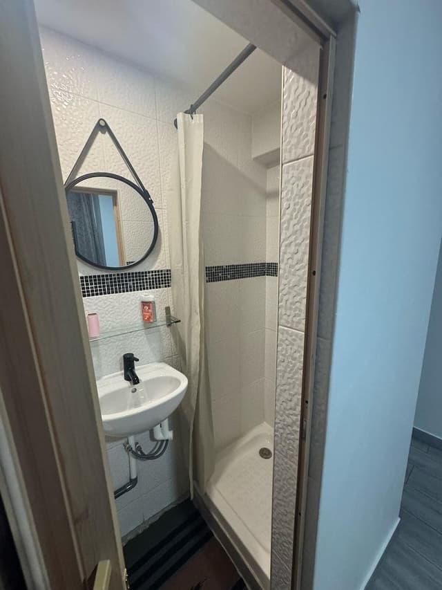 Basic Triple Room