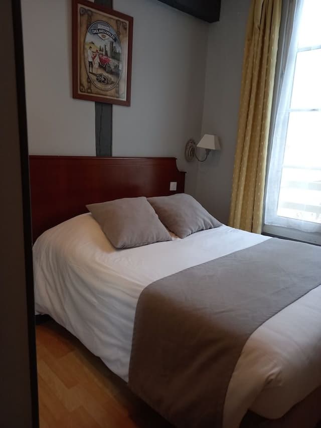 Standard Double Room (Hôtel)