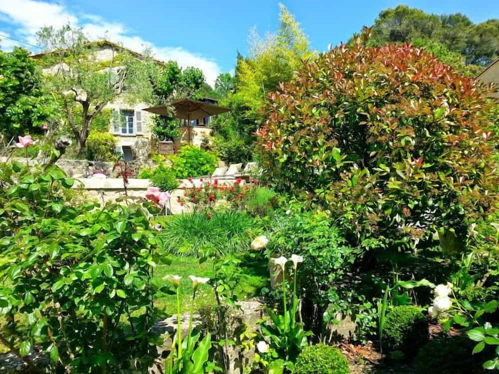 Les Rosees