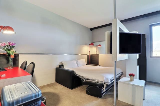 Luxury Suite