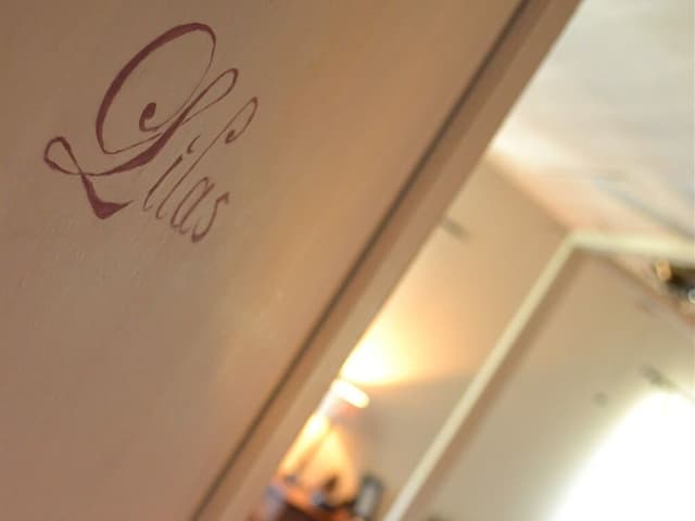 Standard Double Room, Ensuite, City View (Lilas)
