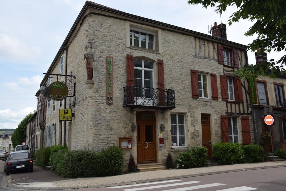 HOTEL LE SAINT-NICOLAS0
