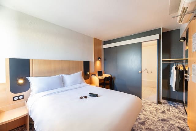 Double Room, Accessible, Non Smoking (Disability)