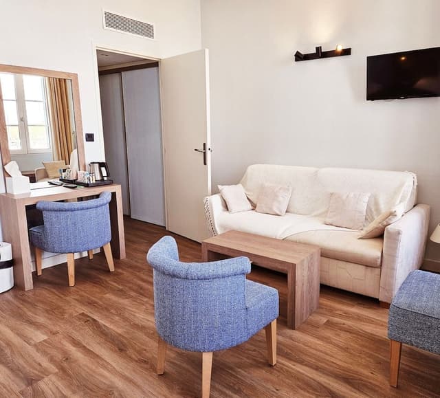 Superior Room, Harbor View