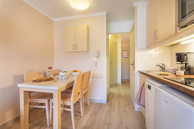 Studio 4 People - 1 night corner - Terrace - Air conditioned- Renovated