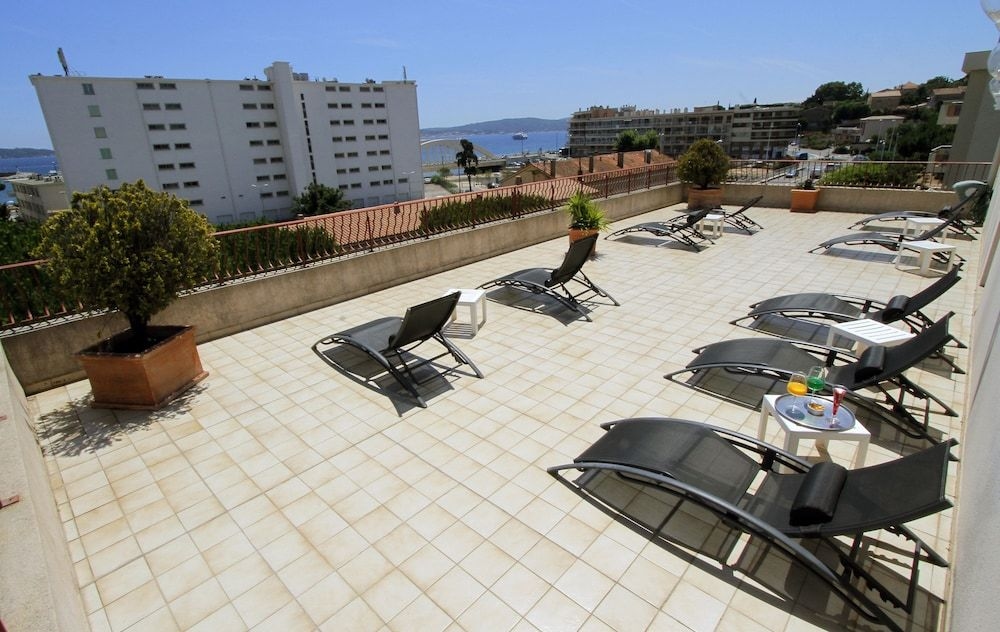 Hotel Le Petit Prince1
