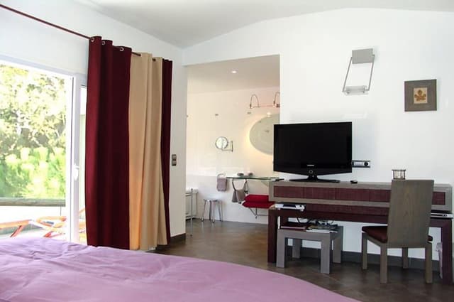 Superior Double Room, 1 Double Bed, Jetted Tub, Garden View